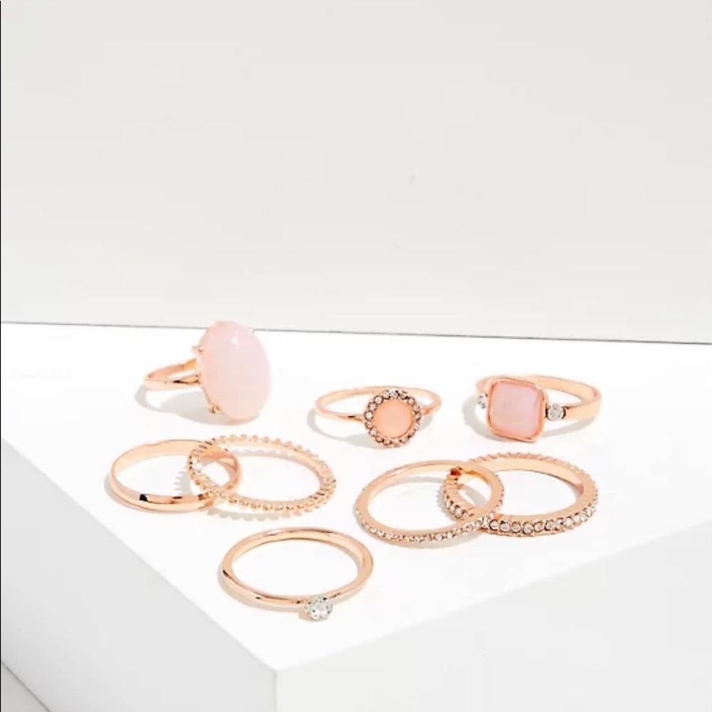 TORRID GOLD RING SET.SIZE 8